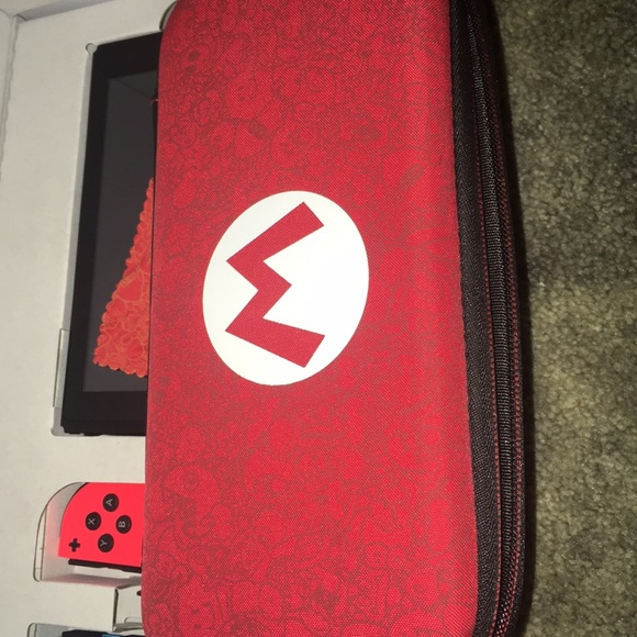 Nintendo Switch BRAND NEW - Picture 3 of 8